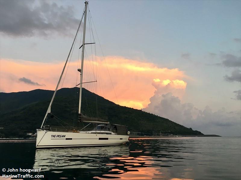 the dream (Sailing vessel) - IMO , MMSI 503064930 under the flag of Australia