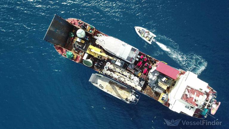 taunga nui (Landing Craft) - IMO 9370123, MMSI 518100884, Call Sign E5U3795 under the flag of Cook Islands