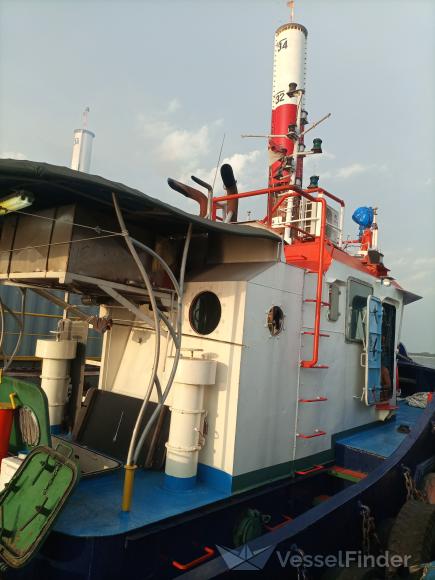 st 1090i (Pleasure craft) - IMO , MMSI 563040458 under the flag of Singapore