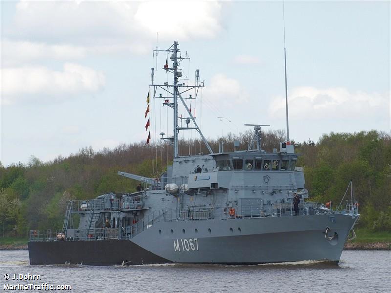 nato warship m1067 (Military ops) - IMO , MMSI 211211220, Call Sign DREZ under the flag of Germany