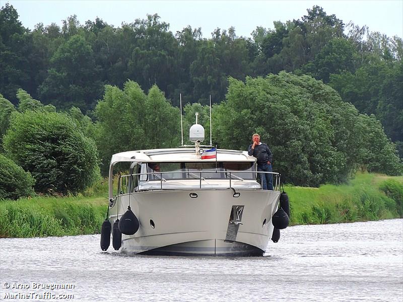 silent dream (Pleasure craft) - IMO , MMSI 211641090, Call Sign DD7988 under the flag of Germany
