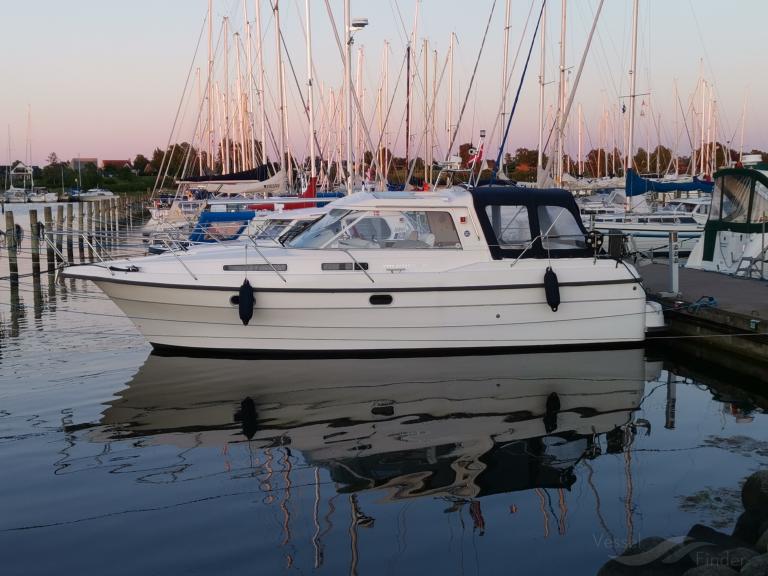 nellie (Pleasure craft) - IMO , MMSI 219027640, Call Sign XPH6271 under the flag of Denmark