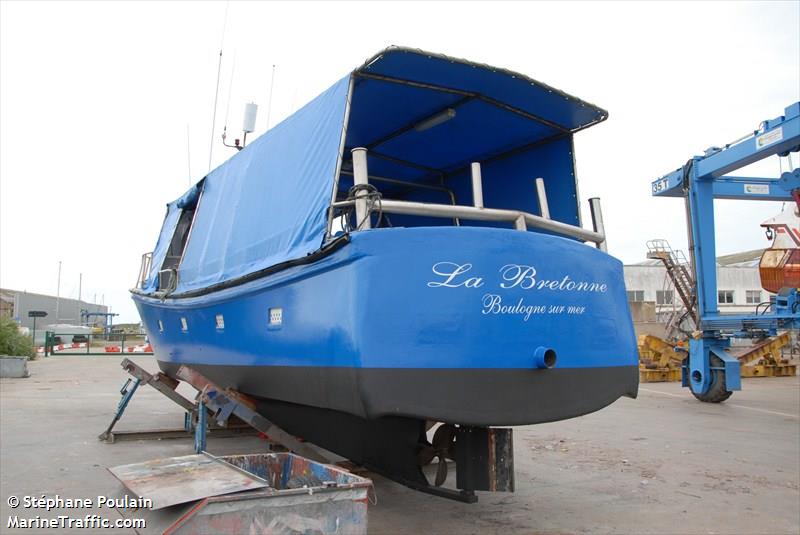 fv la bretonne (Fishing vessel) - IMO , MMSI 227319170, Call Sign FU8747 under the flag of France