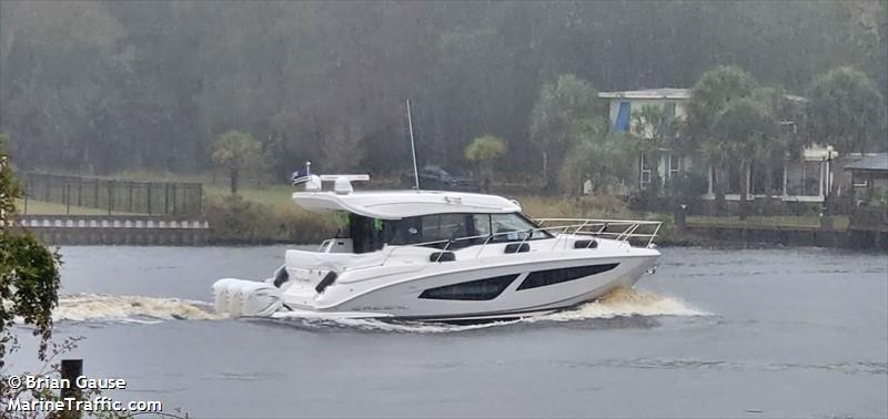fringe benefit iv (Pleasure craft) - IMO , MMSI 338344865 under the flag of USA