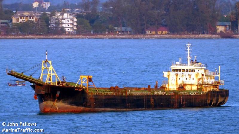 gt 789 (Hopper Dredger) - IMO 8674168, MMSI 667001388, Call Sign SSD under the flag of Sierra Leone