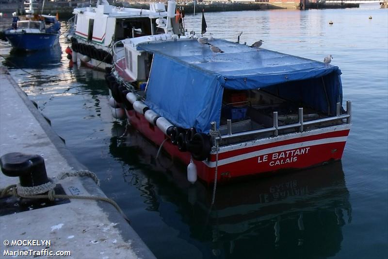 fv le battant (Fishing vessel) - IMO , MMSI 227317840, Call Sign FU 3242 under the flag of France