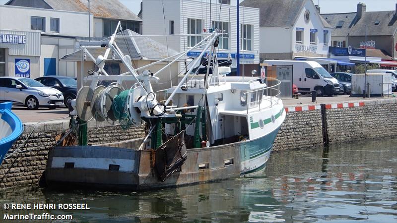 fv ptit-vox (Fishing vessel) - IMO , MMSI 227560670, Call Sign FP6923 under the flag of France