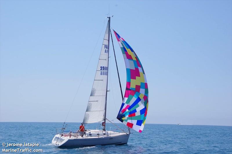 pepette solo sailor (Sailing vessel) - IMO , MMSI 227603890, Call Sign FGD9035 under the flag of France