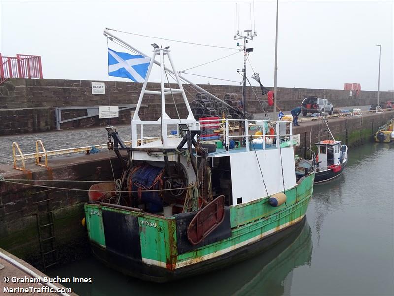 zephyr fr444 (Fishing vessel) - IMO , MMSI 235082692 under the flag of United Kingdom (UK)