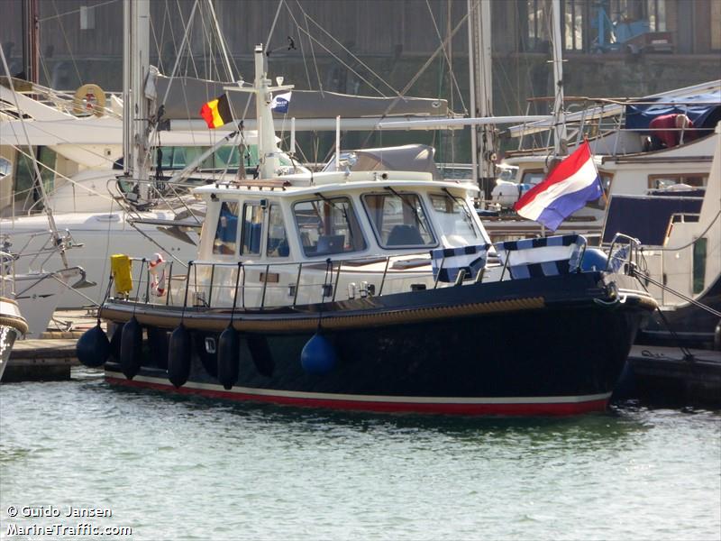 sakura (Pleasure craft) - IMO , MMSI 244750717, Call Sign PH2637 under the flag of Netherlands