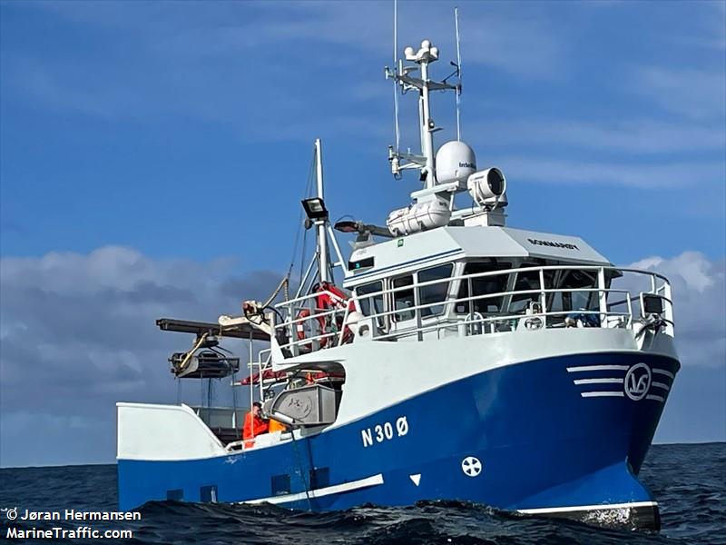 sommaroy (Fishing vessel) - IMO , MMSI 257846600, Call Sign LF5932 under the flag of Norway
