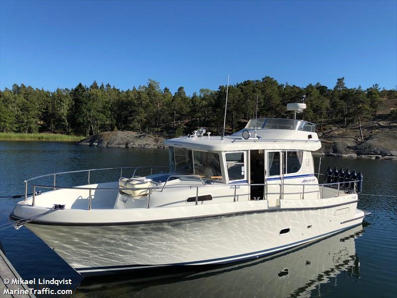 astrid (Pleasure craft) - IMO , MMSI 265708590, Call Sign SE 5051 under the flag of Sweden