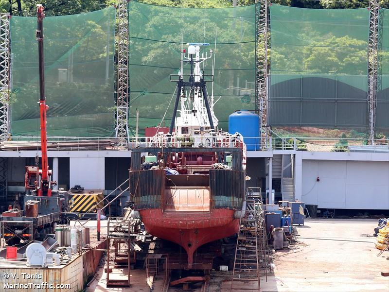 11 dong il ho (Fishing vessel) - IMO , MMSI 440181880
