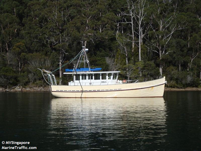 mv singapore (Pleasure craft) - IMO , MMSI 503097110, Call Sign TY674 under the flag of Australia