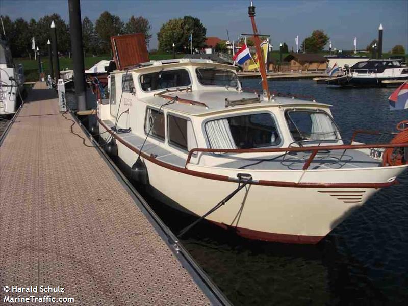 leo 57 (Pleasure craft) - IMO , MMSI 211651030, Call Sign DB8022 under the flag of Germany