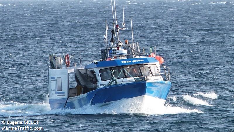 artemis 4 (Fishing vessel) - IMO , MMSI 227114300, Call Sign FS2240 under the flag of France