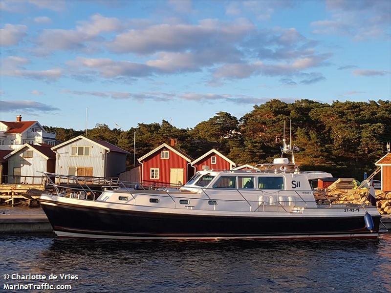 sil (Pleasure craft) - IMO , MMSI 244180350, Call Sign PC5892 under the flag of Netherlands