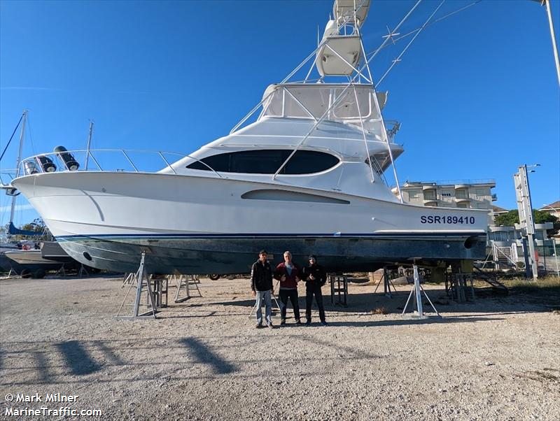 jr (Unknown) - IMO , MMSI 247088590 under the flag of Italy