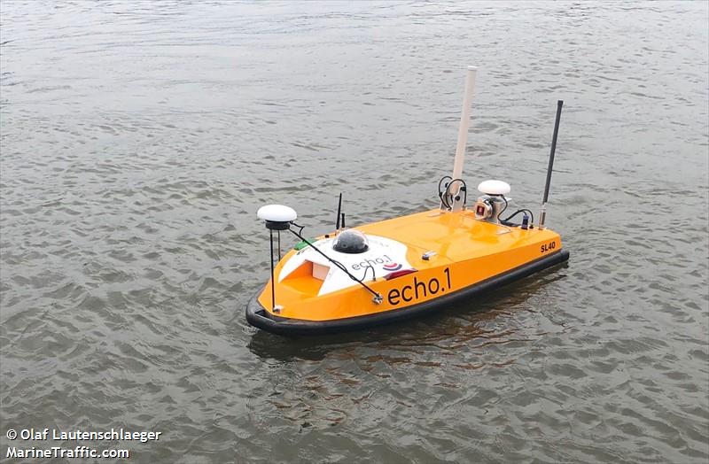 echo.1 (Dredging or UW ops) - IMO , MMSI 211304500, Call Sign DG5524 under the flag of Germany