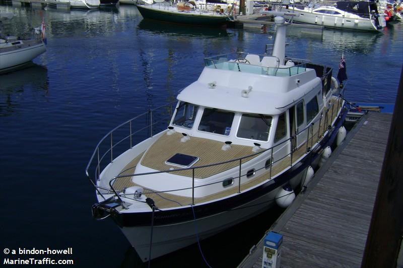 hamble dawn v (Pleasure craft) - IMO , MMSI 235079972, Call Sign 2DLI2 under the flag of United Kingdom (UK)
