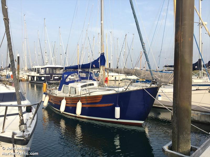 mary morrison (Pleasure craft) - IMO , MMSI 235083705, Call Sign MDMU2 under the flag of United Kingdom (UK)