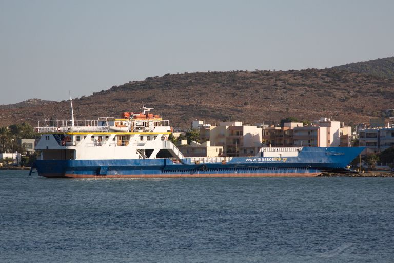 agios athanasios (Passenger Ship) - IMO 7813652, MMSI 240061100, Call Sign SVA7872 under the flag of Greece