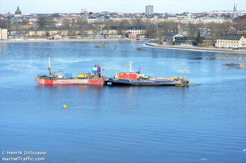 bolle v (Tug) - IMO , MMSI 265704270 under the flag of Sweden