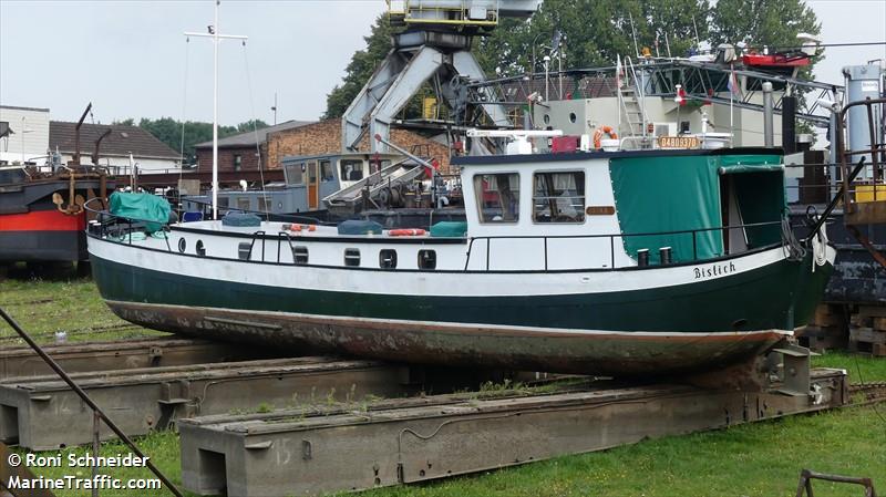 tina (Pleasure craft) - IMO , MMSI 211695400, Call Sign DC4030 under the flag of Germany