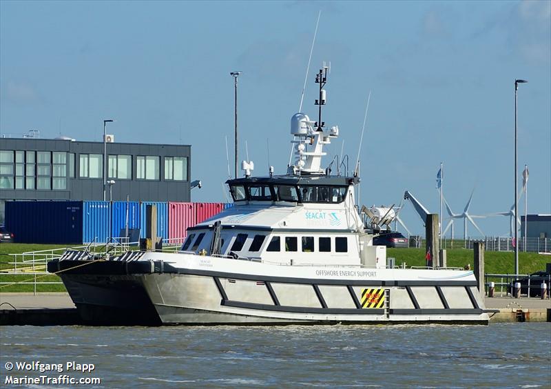 seacat defender (HSC) - IMO , MMSI 235098051, Call Sign 2GJY5 under the flag of United Kingdom (UK)