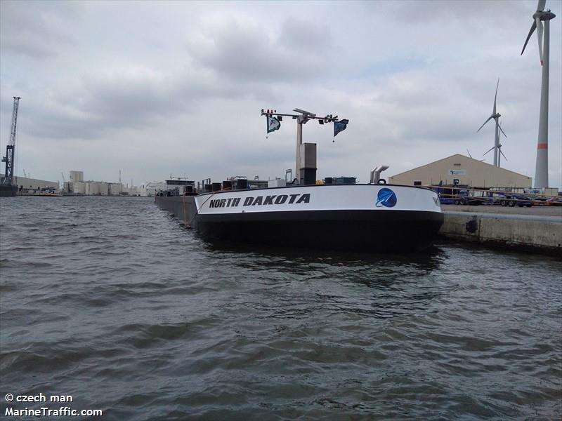 bermuda (Tanker) - IMO , MMSI 244094246, Call Sign PH2471 under the flag of Netherlands