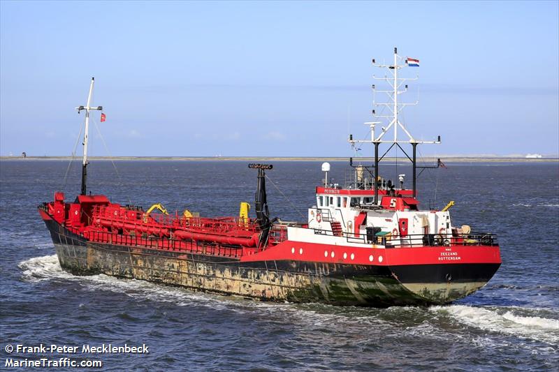 mno zeezand (Hopper Dredger) - IMO 9196278, MMSI 244430000, Call Sign PCHT under the flag of Netherlands