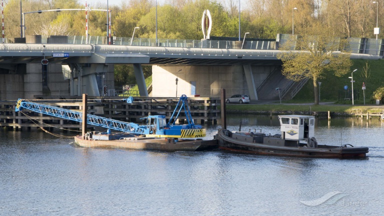barca (Towing vessel) - IMO , MMSI 244700734, Call Sign PD4276 under the flag of Netherlands
