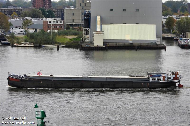 maurice (Cargo ship) - IMO , MMSI 244740115, Call Sign PE2967 under the flag of Netherlands