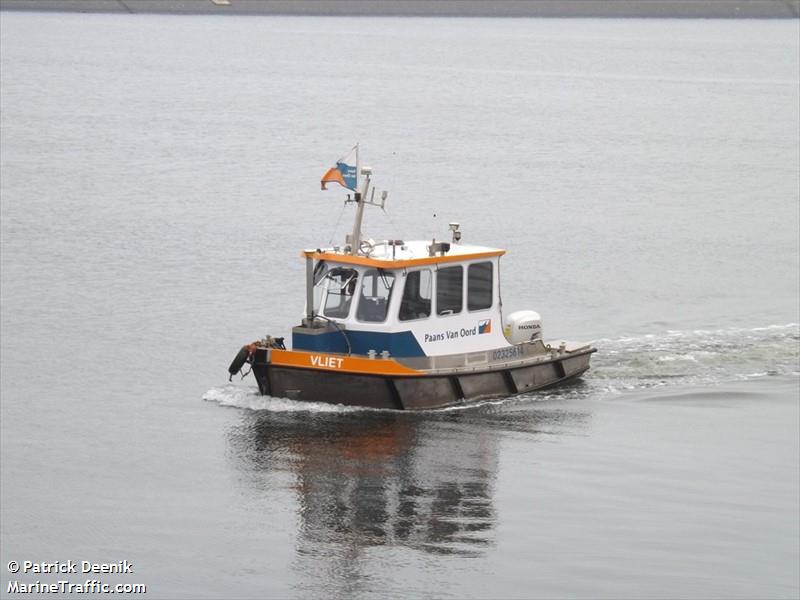 vliet (Dredging or UW ops) - IMO , MMSI 244830681, Call Sign PD8086 under the flag of Netherlands