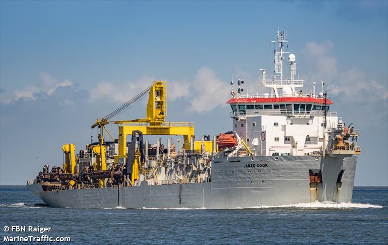 james cook (Hopper Dredger) - IMO 9020261, MMSI 253254000, Call Sign LXBW under the flag of Luxembourg