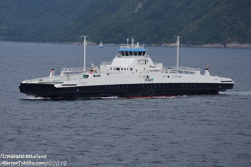 rovdehorn (Passenger/Ro-Ro Cargo Ship) - IMO 9832315, MMSI 257062260, Call Sign LFEU under the flag of Norway