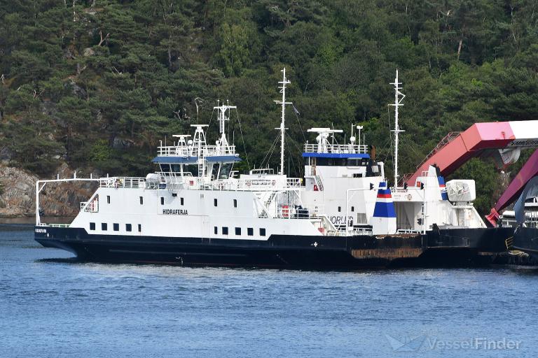 hidraferja (Passenger/Ro-Ro Cargo Ship) - IMO 9237981, MMSI 258146000, Call Sign LLKV under the flag of Norway