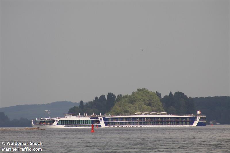 amabella (Passenger ship) - IMO , MMSI 269057324, Call Sign HE7324 under the flag of Switzerland