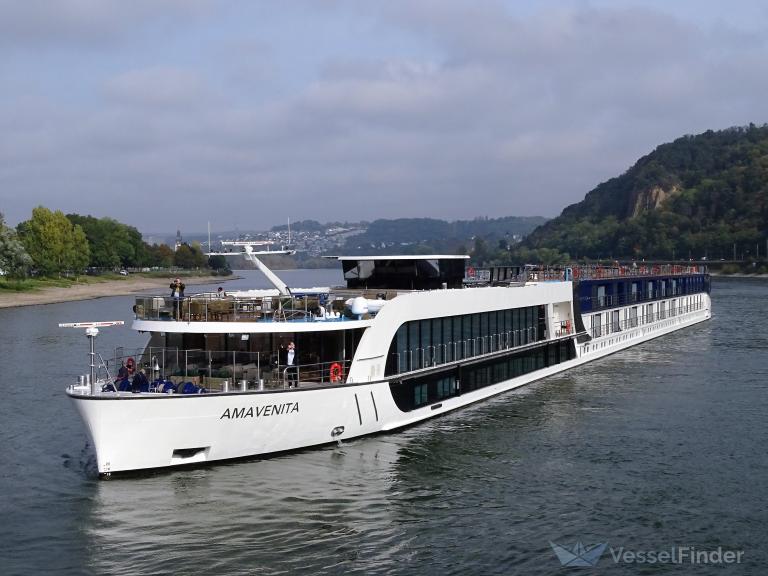 amavenita (Passenger ship) - IMO , MMSI 269057515, Call Sign HE7515 under the flag of Switzerland