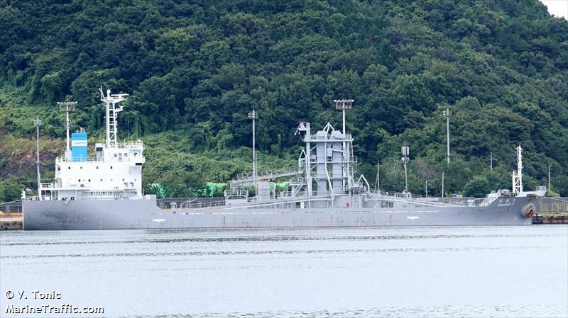 sampyo no.3 (Cement Carrier) - IMO 9580235, MMSI 440077630, Call Sign 180006 under the flag of Korea