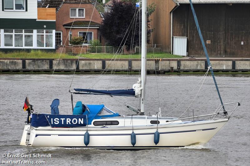 istron (Pleasure craft) - IMO , MMSI 211297570, Call Sign DK4375 under the flag of Germany