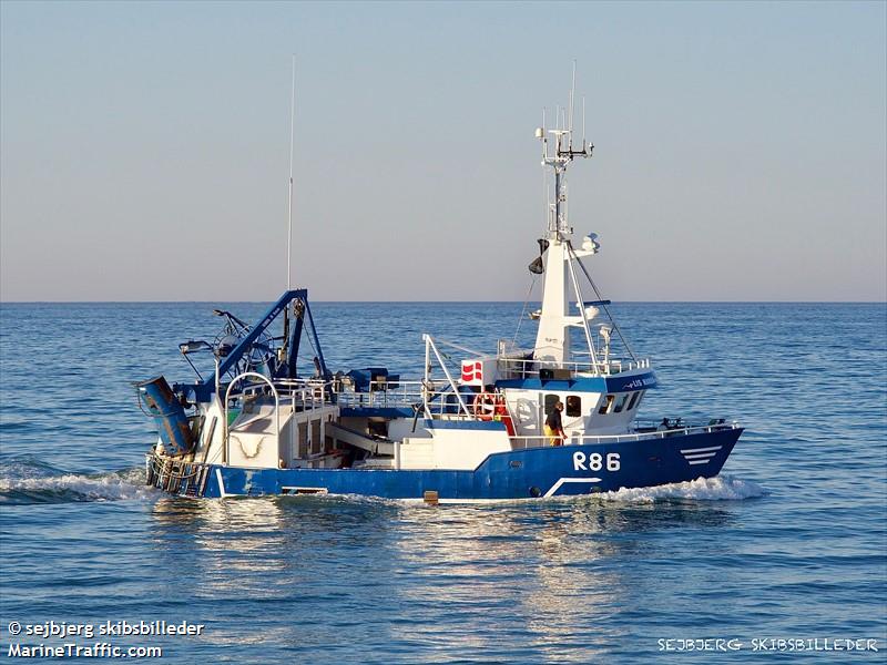 lis hansa r86 (Fishing vessel) - IMO , MMSI 219002506, Call Sign OU6679 under the flag of Denmark