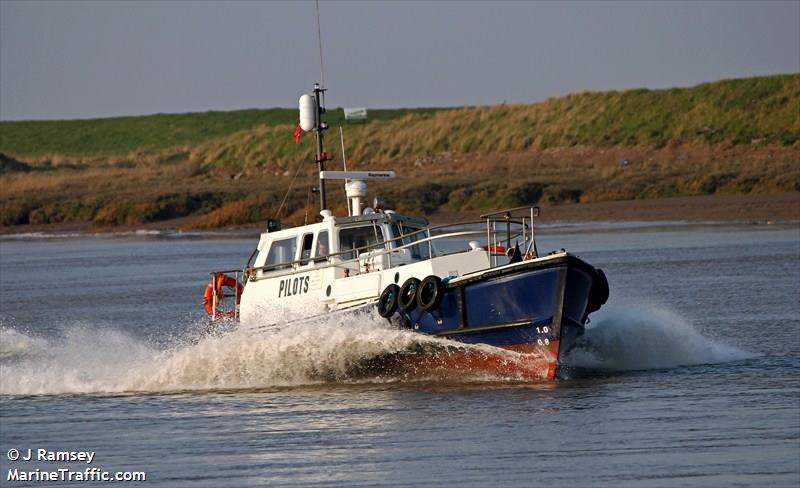 lynn pilot united (Unknown) - IMO , MMSI 235031191 under the flag of United Kingdom (UK)