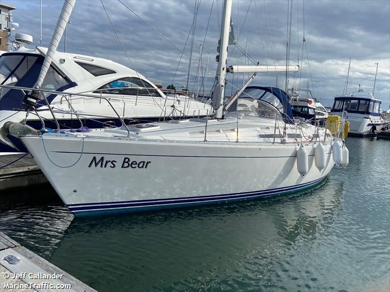 mrs bear (Sailing vessel) - IMO , MMSI 235092341, Call Sign MVLQ2 under the flag of United Kingdom (UK)