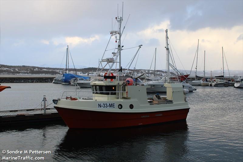 engoey (Fishing vessel) - IMO , MMSI 257611150, Call Sign LM8074 under the flag of Norway