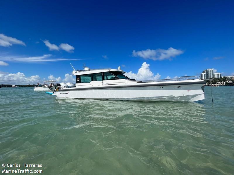 37 axo par (Pleasure craft) - IMO , MMSI 338363033 under the flag of USA