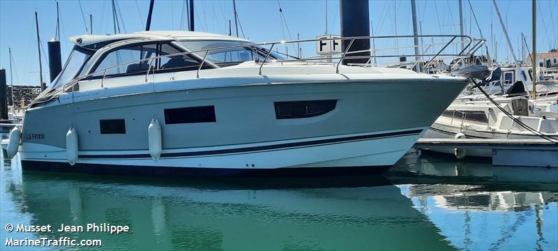 lolia.3 (Pleasure craft) - IMO , MMSI 227429220 under the flag of France