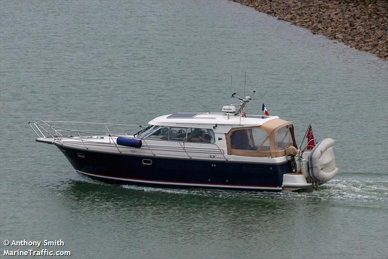 aotea (Pleasure craft) - IMO , MMSI 235064424, Call Sign 2ABX5 under the flag of United Kingdom (UK)