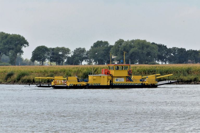 bergsche maas 9 (Passenger ship) - IMO , MMSI 244770447, Call Sign  PH8893 under the flag of Netherlands