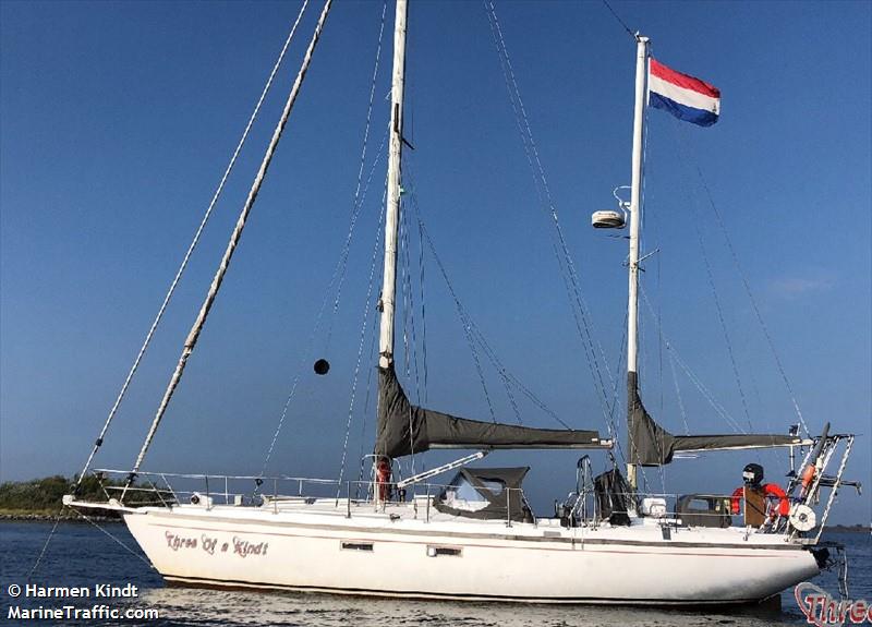 three of a kindt (Pleasure craft) - IMO , MMSI 244810351, Call Sign PA6481 under the flag of Netherlands